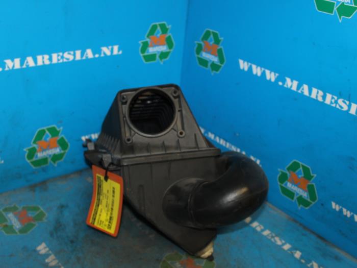 Begagnade Luftfilterhus Jaguar S-type (X200) 3.0 V6 24V Pris € 42,00 Marginaltabell erbjuds av Maresia Auto Recycling B.V.