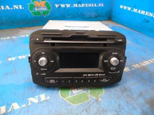 Gebrauchte Radio CD Spieler Kia Picanto (TA) 1.0 12V Preis € 78,75 Margenregelung angeboten von Maresia Auto Recycling B.V.