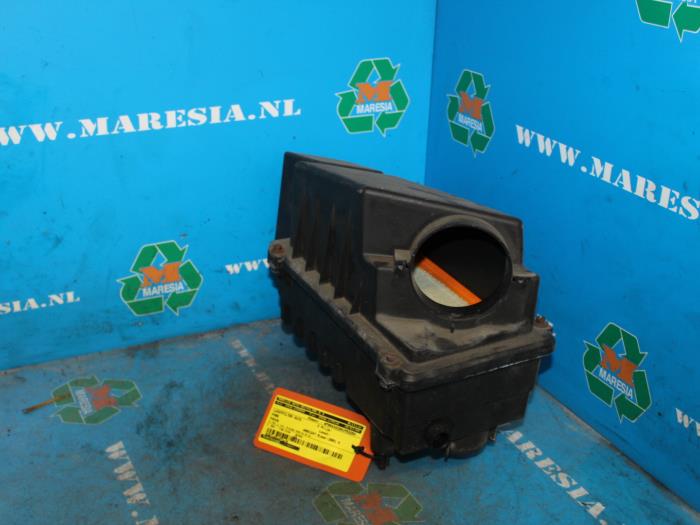 Begagnade Luftfilterhus Ford Focus 1 Wagon 1.8 16V Pris € 36,75 Marginaltabell erbjuds av Maresia Auto Recycling B.V.