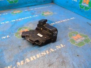 Used Front door lock mechanism 4-door, right Ford Focus 2 Wagon 1.6 16V Price € 36,75 Margin scheme offered by Maresia Auto Recycling B.V.