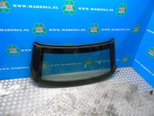 Używane Szyba tylna Mercedes SLK (R170) 2.0 200 K 16V Cena € 157,50 Procedura marży oferowane przez Maresia Auto Recycling B.V.