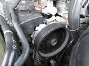 Used Power steering pump Mercedes SLK (R171) 1.8 200 K 16V Price € 105,00 Margin scheme offered by Maresia Auto Recycling B.V.