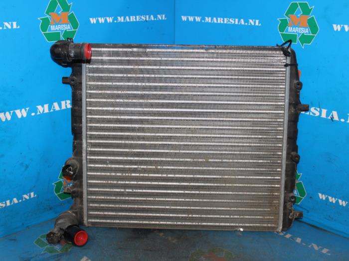 Used Radiator Volkswagen Fox (5Z) 1.2 Price € 36,75 Margin scheme offered by Maresia Auto Recycling B.V.