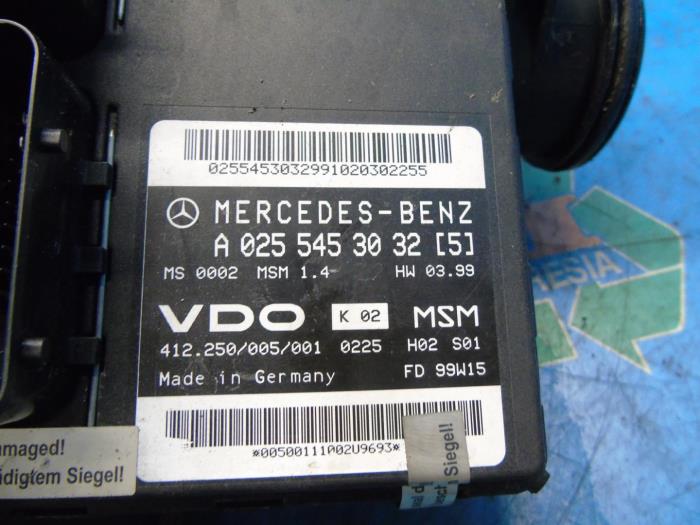 Luftmengenmesser van een Mercedes-Benz A (W168) 1.4 A-140 2003