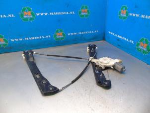 Used Window mechanism 4-door, front left BMW 1 serie (E87/87N) 118i 16V Price € 63,00 Margin scheme offered by Maresia Auto Recycling B.V.
