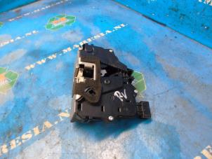 Used Front door lock mechanism 4-door, right Opel Meriva 1.4 Turbo 16V Ecotec Price € 47,25 Margin scheme offered by Maresia Auto Recycling B.V.