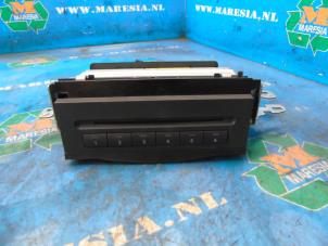 Used CD player Mercedes ML II (164/4JG) 3.5 350 4-Matic V6 24V Price € 157,50 Margin scheme offered by Maresia Auto Recycling B.V.