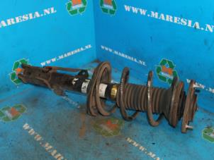Used Front shock absorber rod, right Toyota Corolla (E12) 1.6 16V VVT-i Price € 42,00 Margin scheme offered by Maresia Auto Recycling B.V.