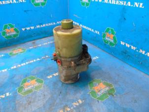 Used Power steering pump Volkswagen Polo IV (9N1/2/3) 1.2 12V Price € 105,00 Margin scheme offered by Maresia Auto Recycling B.V.