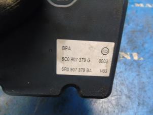 ABS-pump från en Volkswagen Polo V (6R) 1.4 TDI DPF BlueMotion technology 2014