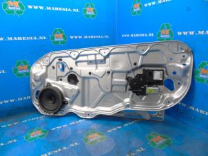Używane Mechanizm szyby prawej przedniej wersja 2-drzwiowa Volvo C30 (EK/MK) 1.6 D2 16V Cena € 78,75 Procedura marży oferowane przez Maresia Auto Recycling B.V.