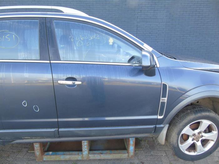 Front door 4-door, right from a Opel Antara (LA6) 2.0 CDTI 16V 4x4 2007