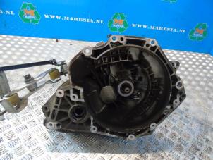 Getriebe van een Opel Corsa C (F08/68) 1.2 16V Twin Port 2005