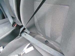 Used Front seatbelt, left Opel Agila (B) 1.0 12V ecoFLEX Price € 73,50 Margin scheme offered by Maresia Auto Recycling B.V.