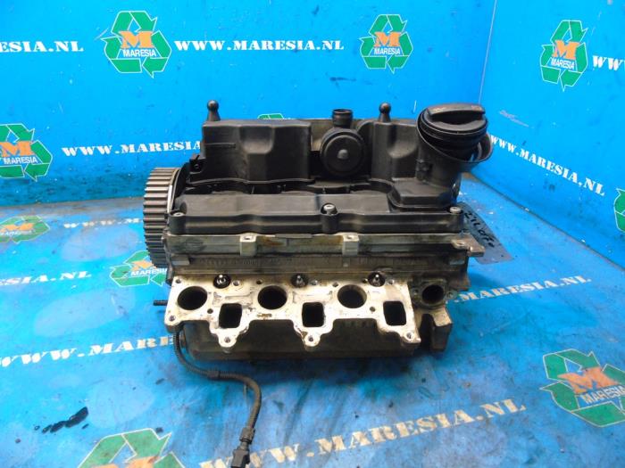 Begagnade Topplock Volkswagen Polo V (6R) 1.2 TDI 12V BlueMotion Pris € 288,75 Marginaltabell erbjuds av Maresia Auto Recycling B.V.