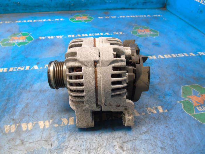 Begagnade Dynamo Opel Meriva (B) 1.4 16V Ecotec Pris € 26,25 Marginaltabell erbjuds av Maresia Auto Recycling B.V.