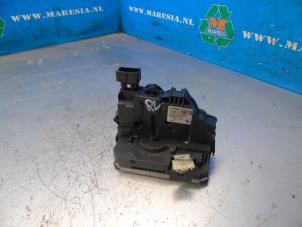 Used Front door lock mechanism 4-door, right Opel Meriva 1.4 16V Ecotec Price € 52,50 Margin scheme offered by Maresia Auto Recycling B.V.