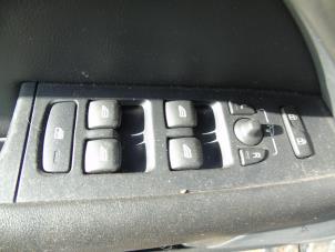 Usados Interruptor combinado de ventanillas Volvo V70 (BW) 1.6 DRIVe 16V Precio € 52,50 Norma de margen ofrecido por Maresia Auto Recycling B.V.
