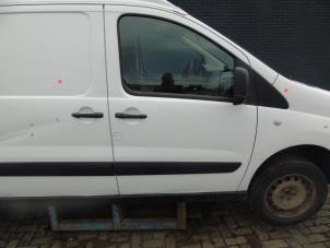 Used Door 2-door, right Fiat Scudo (270) 2.0 D Multijet Price € 157,50 Margin scheme offered by Maresia Auto Recycling B.V.