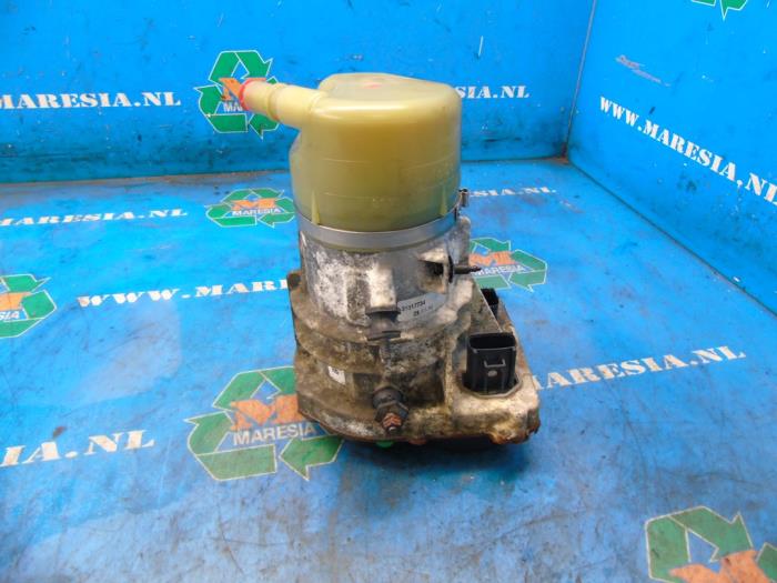 Usagé Pompe de direction Volvo V70 (BW) 1.6 DRIVe 16V Prix € 89,25 Règlement à la marge proposé par Maresia Auto Recycling B.V.