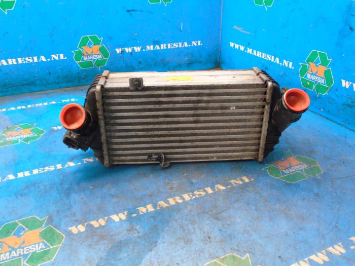 Usados Intercooler Kia Ceed Precio € 89,25 Norma de margen ofrecido por Maresia Auto Recycling B.V.