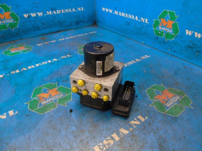 Used ABS pump Opel Insignia 2.0 CDTI 16V 160 Ecotec Price € 63,00 Margin scheme offered by Maresia Auto Recycling B.V.