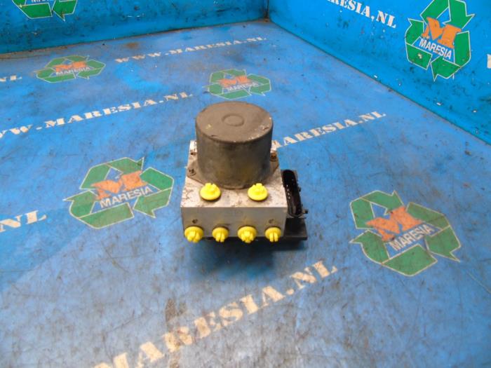 Gebrauchte ABS Pumpe Opel Corsa C (F08/68) 1.2 16V Preis € 15,75 Margenregelung angeboten von Maresia Auto Recycling B.V.