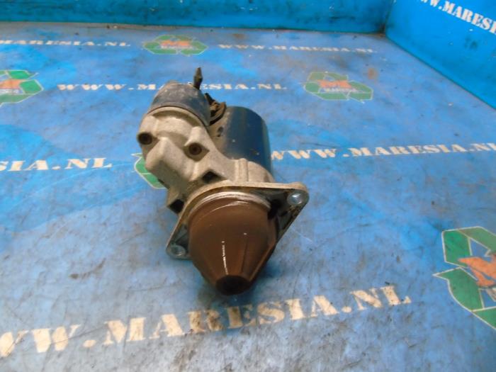 Usagé Démarreur Opel Corsa C (F08/68) 1.0 12V Twin Port Prix € 36,75 Règlement à la marge proposé par Maresia Auto Recycling B.V.