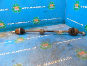 Used Front drive shaft, right Opel Corsa E 1.4 16V Price € 105,00 Margin scheme offered by Maresia Auto Recycling B.V.
