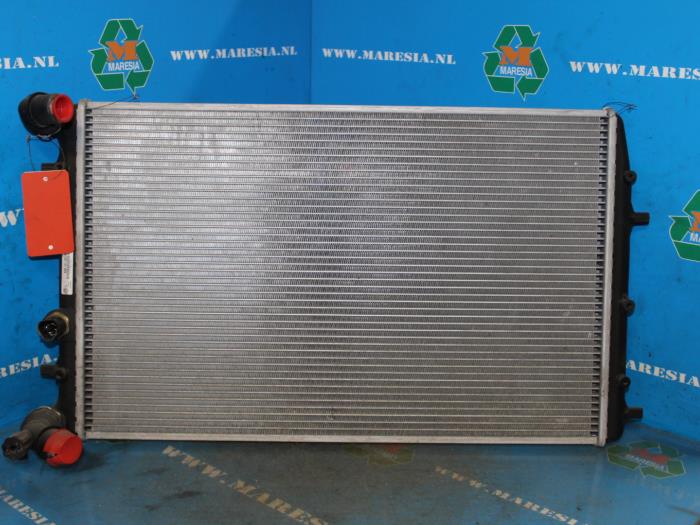 Usagé Radiateur Skoda Fabia (6Y5) 1.4 TDI 80 Prix € 73,50 Règlement à la marge proposé par Maresia Auto Recycling B.V.