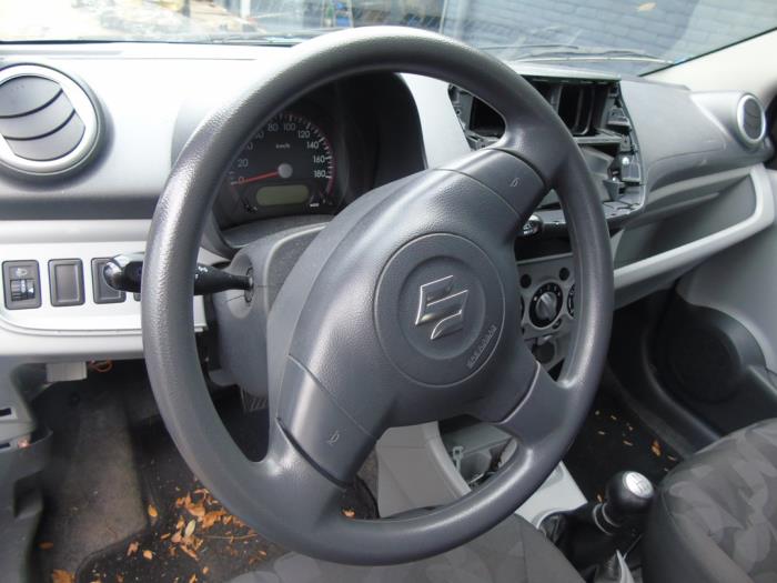Left airbag (steering wheel) from a Suzuki Alto (GF) 1.0 12V 2010