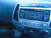 Reproductor de CD y radio de un Hyundai i20 1.2i 16V 2014
