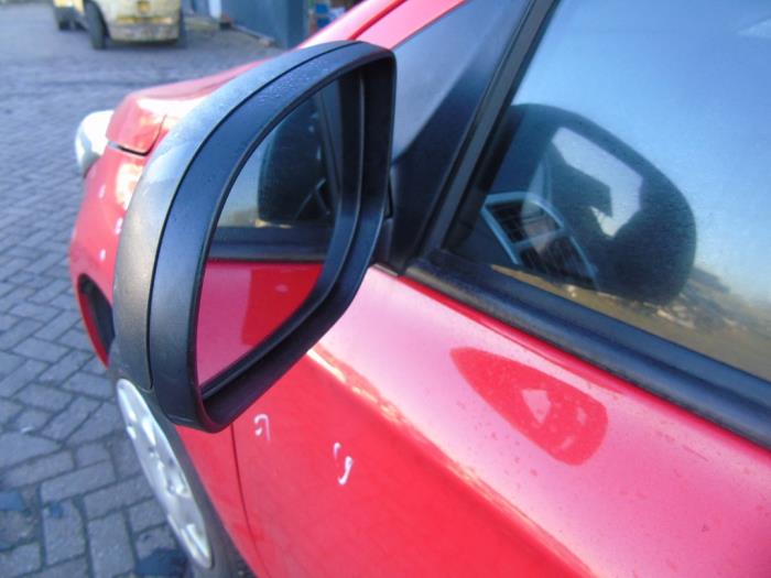 Wing mirror, left from a Hyundai i20 1.2i 16V 2014