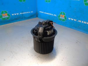 Used Heating and ventilation fan motor Renault Clio IV Estate/Grandtour (7R) 1.5 Energy dCi 90 FAP Price € 42,00 Margin scheme offered by Maresia Auto Recycling B.V.