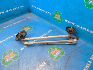 Used Wiper mechanism Mitsubishi Space Star (A0) 1.0 12V Price € 47,25 Margin scheme offered by Maresia Auto Recycling B.V.