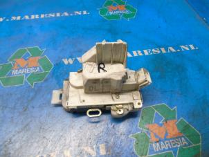 Used Door lock mechanism 2-door, right Ford Cougar (ECX/W) 2.5 24V Price € 42,00 Margin scheme offered by Maresia Auto Recycling B.V.