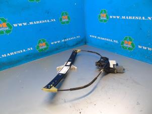 Used Rear door window mechanism 4-door, right Skoda Octavia Combi (5EAC) 2.0 TSI RS 16V Price € 73,50 Margin scheme offered by Maresia Auto Recycling B.V.