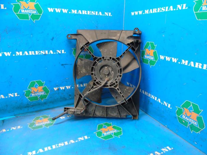 Używane Wentylator Chevrolet Kalos (SF48) 1.2 Cena € 31,50 Procedura marży oferowane przez Maresia Auto Recycling B.V.