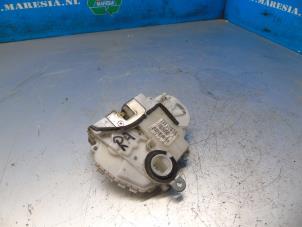 Used Rear door mechanism 4-door, right Honda Civic (FK/FN) 1.4 i-Dsi Price € 36,75 Margin scheme offered by Maresia Auto Recycling B.V.