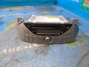 Używane Radioodtwarzacz CD Suzuki Alto (GF) 1.0 12V Cena € 52,50 Procedura marży oferowane przez Maresia Auto Recycling B.V.