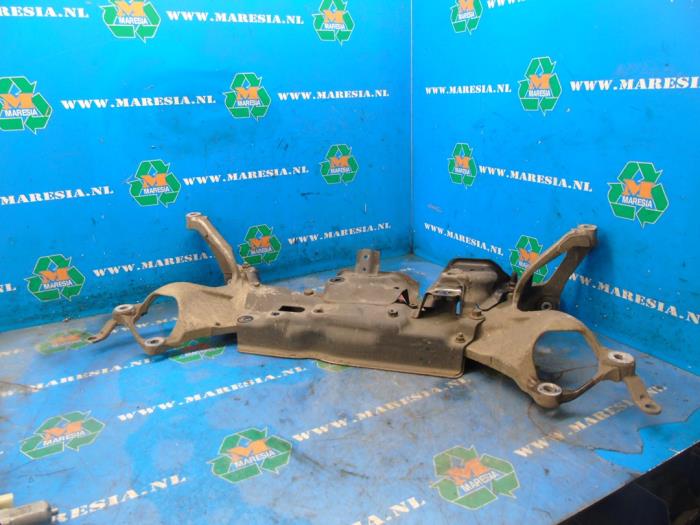 Used Subframe Honda Civic (FK/FN) 1.4 i-Dsi Price € 105,00 Margin scheme offered by Maresia Auto Recycling B.V.
