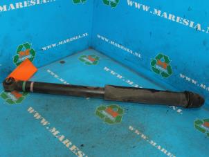 Used Rear shock absorber, right Toyota iQ 1.0 12V VVT-i Price € 26,25 Margin scheme offered by Maresia Auto Recycling B.V.