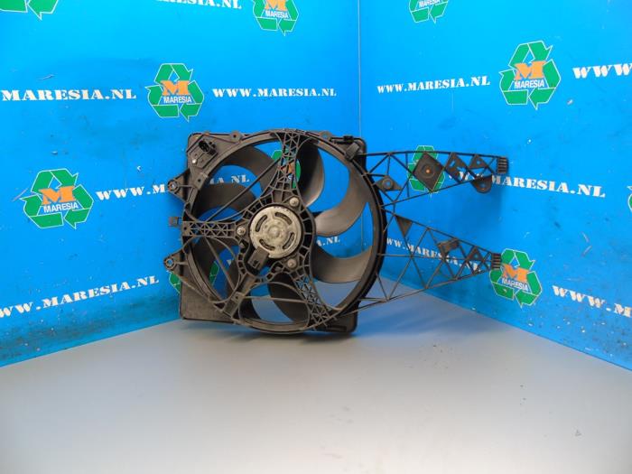 Używane Wentylator Alfa Romeo MiTo (955) 1.3 JTDm 16V Eco Cena € 63,00 Procedura marży oferowane przez Maresia Auto Recycling B.V.