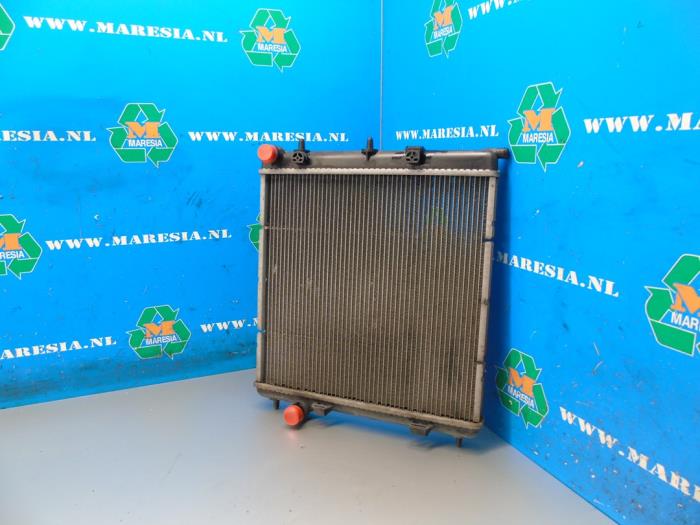 Used Radiator Peugeot 208 I (CA/CC/CK/CL) 1.2 Vti 12V PureTech 82 Price € 47,25 Margin scheme offered by Maresia Auto Recycling B.V.