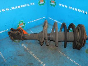 Used Front shock absorber rod, right Hyundai Santa Fe II (CM) 2.2 CRDi 16V 4x4 Price € 52,50 Margin scheme offered by Maresia Auto Recycling B.V.