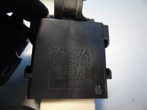 Ignition lock + computer from a Toyota Yaris III (P13) 1.5 16V Dual VVT-iE 2018