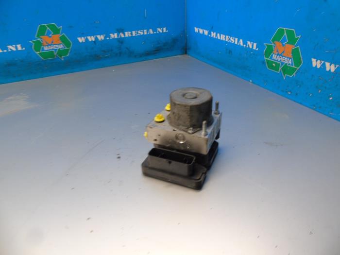 Used ABS pump Skoda Fabia II (5J) 1.2i 12V Price € 131,25 Margin scheme offered by Maresia Auto Recycling B.V.