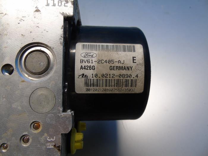 ABS pump from a Ford C-Max (DXA) 1.6 TDCi 16V 2012