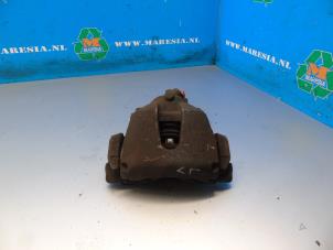 Begagnade Främre bromsok, vänster Ford C-Max (DXA) 1.6 TDCi 16V Pris € 52,50 Marginaltabell erbjuds av Maresia Auto Recycling B.V.