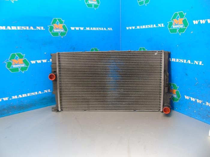Used Radiator BMW 1 serie (F21) 116i 1.6 16V Price € 63,00 Margin scheme offered by Maresia Auto Recycling B.V.